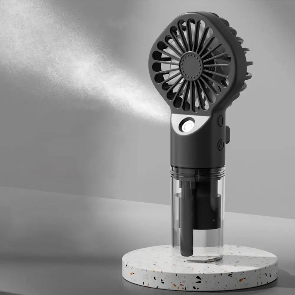 Jess™ | Compacte Ventilator Met Waterspray